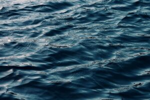 連休におすすめの静かな屋内観光地はどこ？