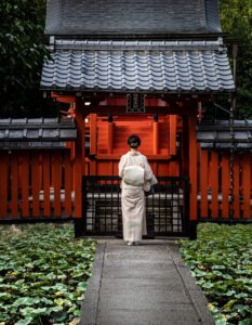 連休に訪れる縁結び神社で混雑なしの穴場スポットは？