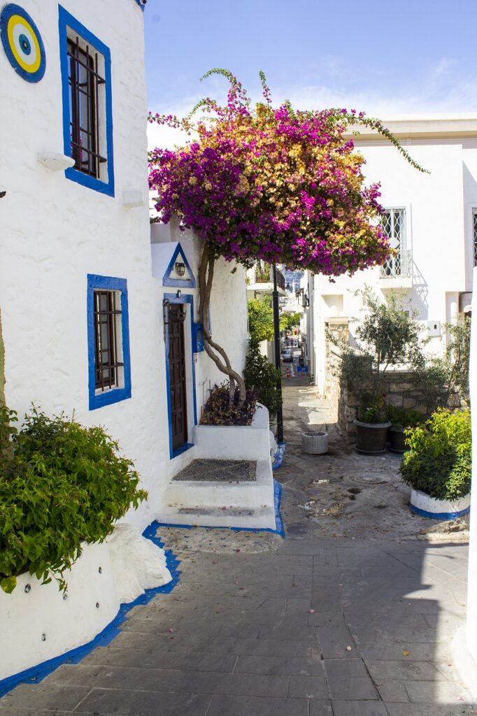 連休に訪れたい古民家カフェの穴場スポットは？